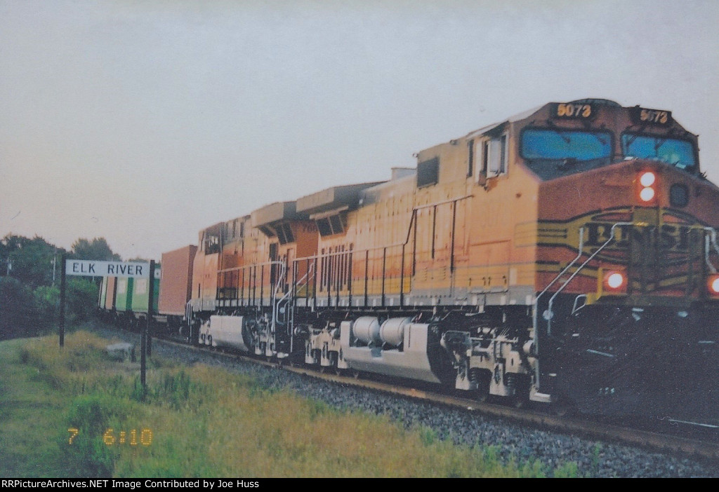 BNSF 5073 West